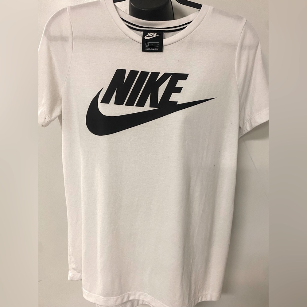 Womens Nike shirt